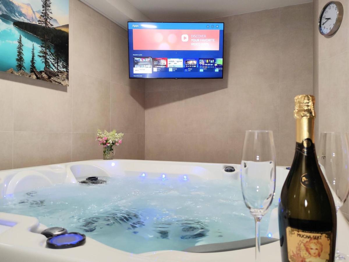 Grand Spa Harrachov - Wellness Luxusni Apartman S Velkou Virivkou, Saunou, Kuchyni A Venkovnim Posezenim V Centru Harrachova Екстер'єр фото