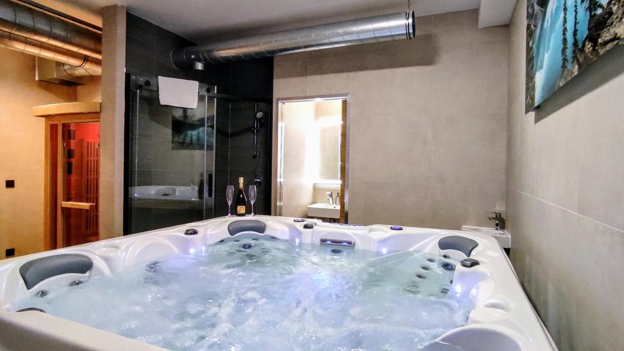 Grand Spa Harrachov - Wellness Luxusni Apartman S Velkou Virivkou, Saunou, Kuchyni A Venkovnim Posezenim V Centru Harrachova Екстер'єр фото